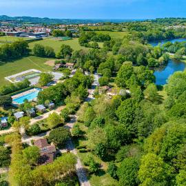 Camping Capfun La Bretèche，位于莱瑟佩瑟的酒店