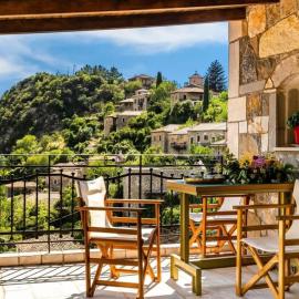 Stemnitsa Stone Residence - Comfy Mountain Getaway，位于斯特姆尼察的酒店