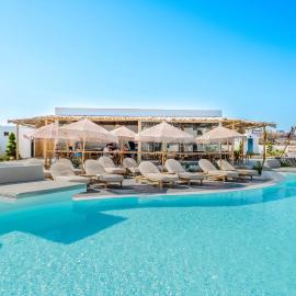 The Amethyst Exclusive Suites Oia，位于伊亚的酒店
