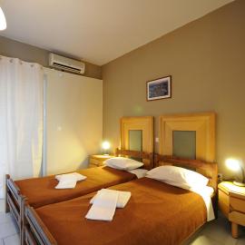 Manias Apartments，位于科斯镇的酒店
