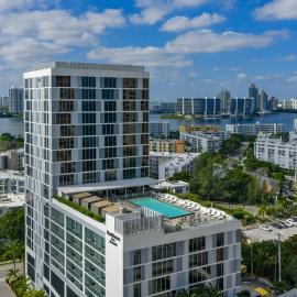 Residence Inn Miami Sunny Isles Beach,位于迈阿密海滩的酒店