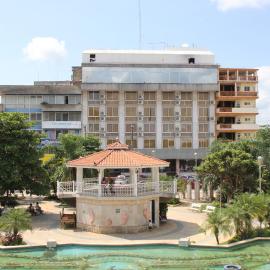 Hotel May Palace，位于图斯潘罗德里格斯卡诺的酒店