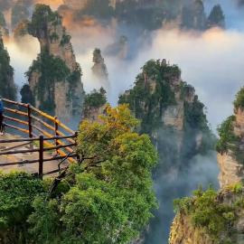 Zhangjiajie Xiangxi Dream Weaver Inn & Tianmen Mountain National Forest Park & Free pick-up & Breakfast,Coffee,Tea，位于张家界的酒店