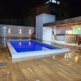 Casa Abade - 4 Quartos - Excelente Localização