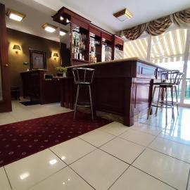 Hotel Ariston - self check in，位于奥西耶克的酒店