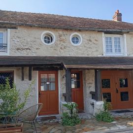 Studio de charme à Chevreuse，位于谢夫勒斯的酒店
