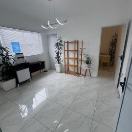 Quarto sem Cama só colchão, Ar Condicionado, Wi-Fi, Banheiro，位于伊利亚孔普里达的酒店