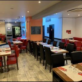 Le Grand Café，位于沙蒂永的酒店