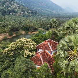 Seethavanam Farmstay at Forest Edge，位于Kollengode的酒店