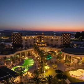 UNA HOTELS MH Matera，位于马泰拉的酒店