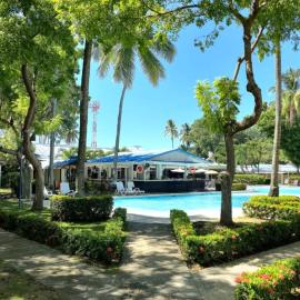 Puerto Azul Hotel,位于蓬塔雷纳斯的酒店