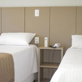 Hotel Seville Comfort，位于Telêmaco Borba的酒店