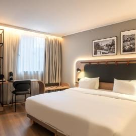 Campanile PRIME - Suresnes - La Défense，位于叙雷纳的酒店