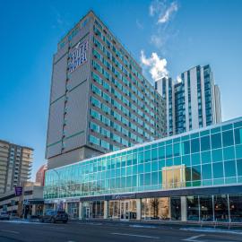 Campus Tower Suite Hotel，位于埃德蒙顿的酒店
