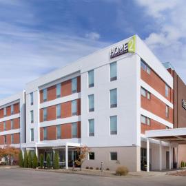 Home2 Suites by Hilton Canton，位于北坎顿的酒店