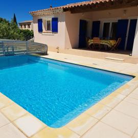 Les abeilles, villa entièrement climatisée avec piscine privée，位于Sablet的酒店