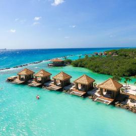 Renaissance Wind Creek Aruba Resort，位于奥拉涅斯塔德的酒店
