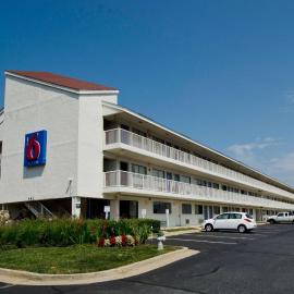 Motel 6-Gaithersburg, DC - Washington，位于盖瑟斯堡的酒店