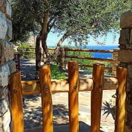 House in endless blue 35 sq m Magganitis Ikaria，位于Manganítis的酒店