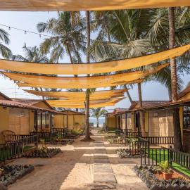 Deepiksha Beach Resort Talpona，位于Magdāl的酒店