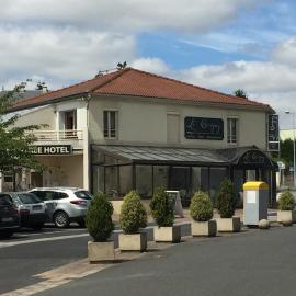 Hôtel Le Cerizay,位于Cerizay的酒店