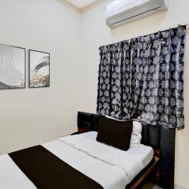 Hotel O Kant，位于比莱的酒店