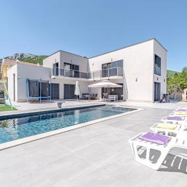 Villa Angela by Villas Guide，位于Duba Stonska的酒店