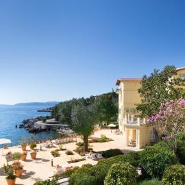 Apartments Belvedere - by Liburnia Hotels & Villas，位于洛夫兰的酒店