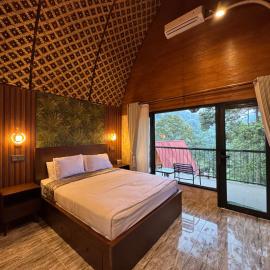 Villa Garden Grove，位于Sajen的酒店