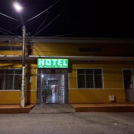 Hotel Marios，位于埃斯皮纳尔的酒店