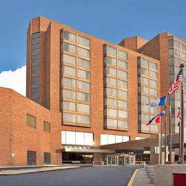 Wyndham Gatineau-Ottawa & Conference Centre，位于加蒂诺的酒店