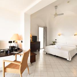 Mursia Wellness Hotel，位于潘泰莱里亚的酒店