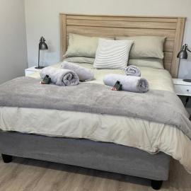 Alicante self-catering 2 Bedroom apartment sleeps 4，位于伍斯特的酒店