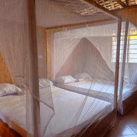 Sawa Sawa Beach Hotel&Backpacks，位于马林迪的酒店