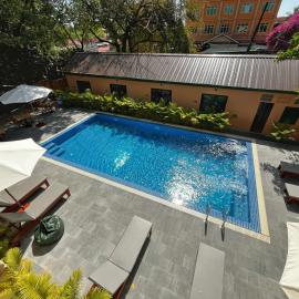 Monkey Republic Kampot，位于贡布的酒店