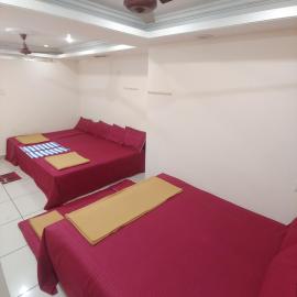 Ambai Guest House，位于戈尔哈布尔的酒店