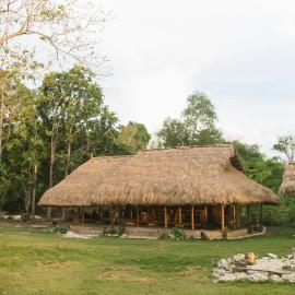 Betelnut Eco-Lodge Sumba，位于Lambatama的酒店