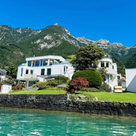Exclusive Lake Access Villa Studio，位于弗吕埃伦的酒店