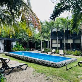 Bacalar 102 Hotel,位于巴卡拉尔的酒店