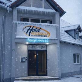 Hotel Sonnenschein，位于巴特利本韦达的酒店