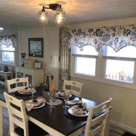 Morning Dove - Hidden Brookside Cottage in the Woods - Hot Tub - Fire Pit - Pet-Friendly - Seneca & Keuka Wine Trails，位于彭延的酒店