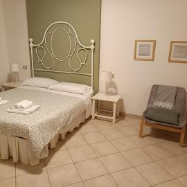 La casetta di Nonno Carlo a due passi dall'ospedale，位于Torrette的酒店