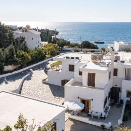 Christine Beachside Villa Pefkos，位于佩基罗德的酒店