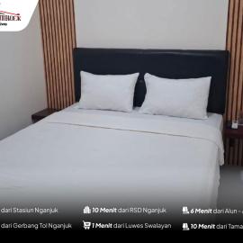 Omah Pandhoek Hotel Alun-Alun Nganjuk by Sajiwa，位于Sukomoro的酒店