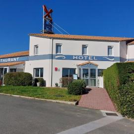 Logis Hôtel L'Air Marin，位于Yves的酒店