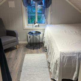 Rosenli Gård，位于滕斯贝格的酒店