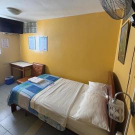 HOSTAL HOGAR 3 Estrellas - CHEPÉN，位于Chepén的酒店