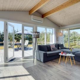 Holiday Home Matilde - 400m to the fjord by Interhome，位于斯楚厄的酒店