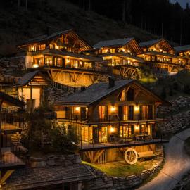 Mons Silva Private Luxury Chalets,位于拉辛的酒店