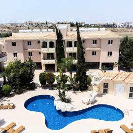 Modern & Fancy ground floor Studio - Pool & Relax